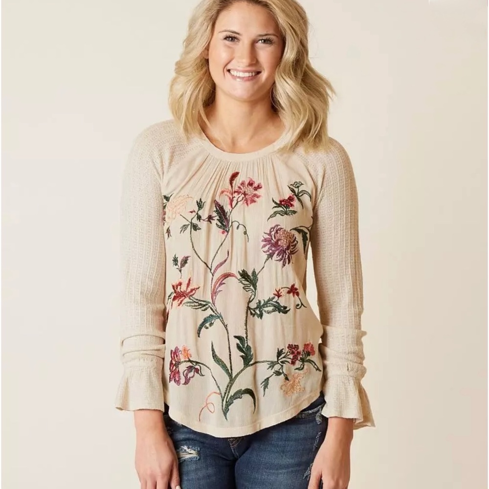 Women’s Lucky Brand Floral Embroidered Top NWT’S